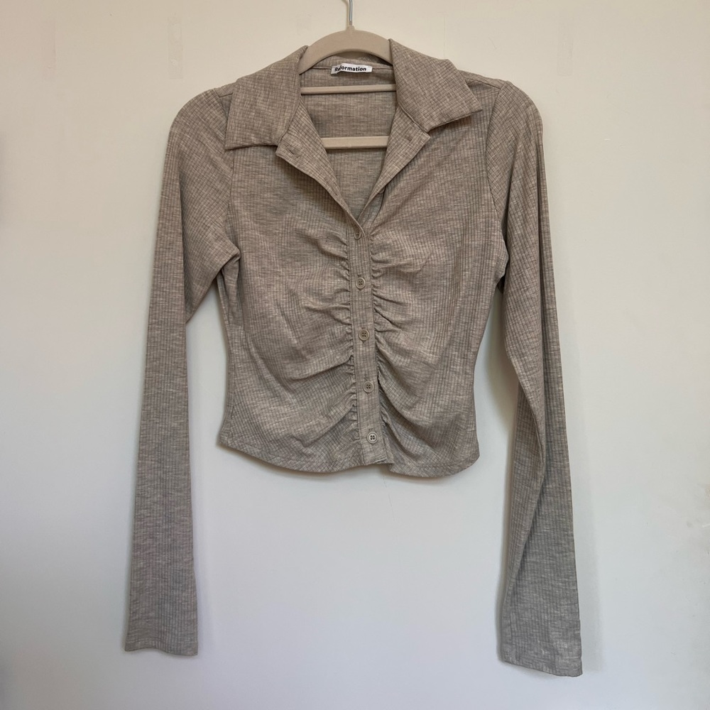 Like new! Reformation Elin Knit ribbed crop button up collar long sleeve top S